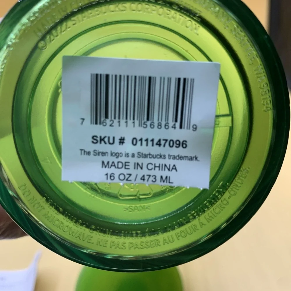 STARBUCKS 2022 Holiday Green Swirl 16 oz. Hot Beverage Tumbler Travel Cup NEW